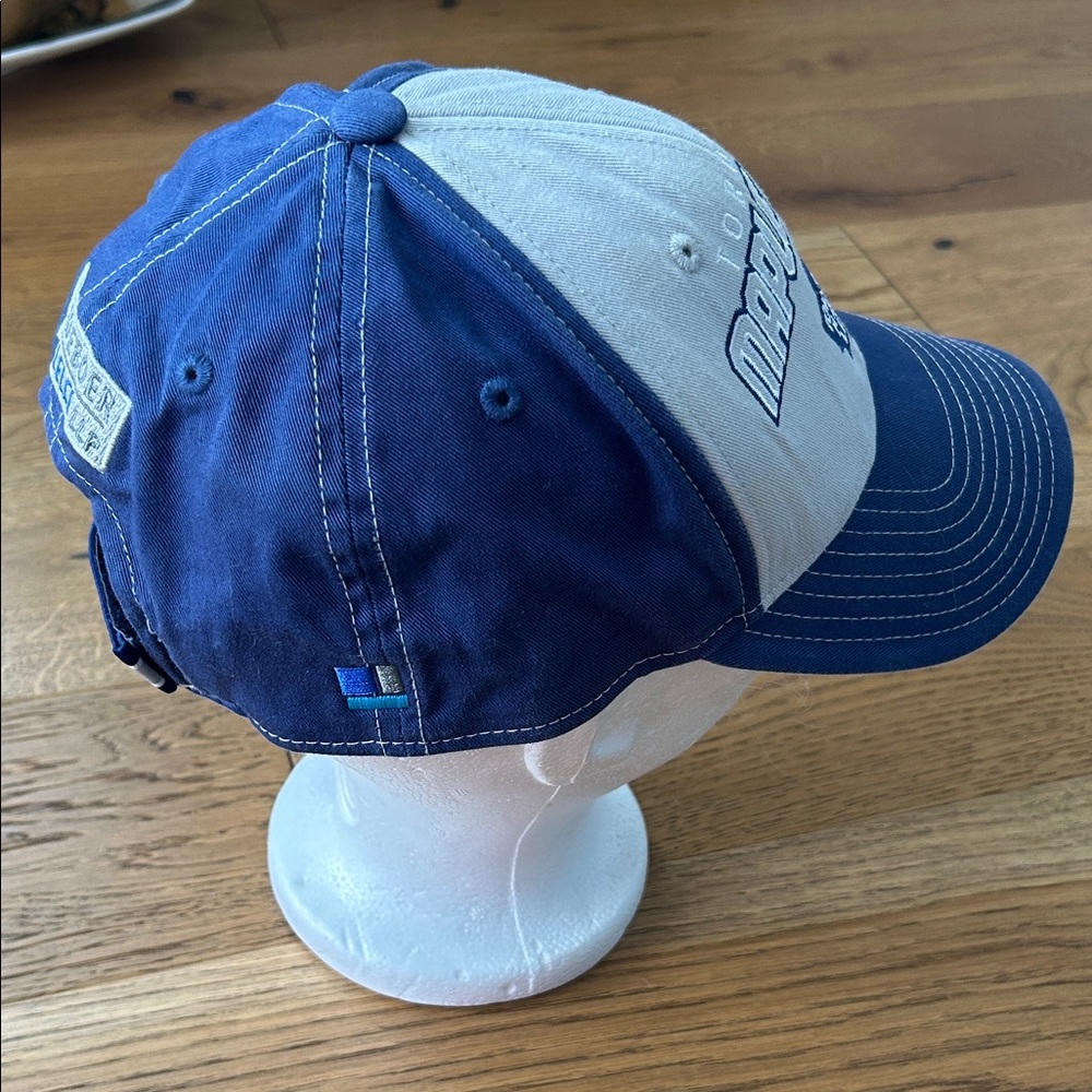 Reebok Toronto Maple Leafs Blue and White Baseball Cap - Picture 2 of 8